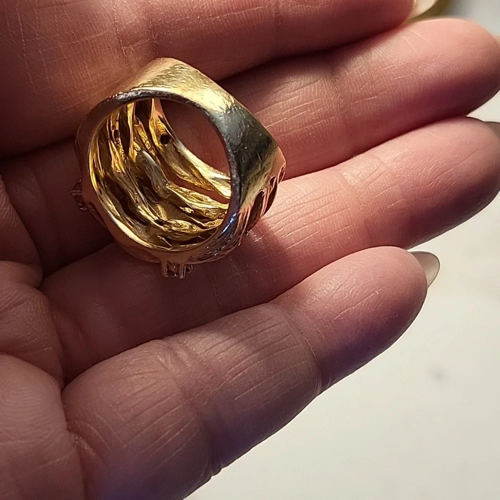 Ring - Picture 4 of 5